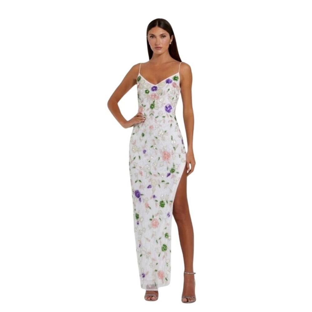 Mac Duggal NWT Size 4 10893 White Multi Embellished Lace Sleeveless V Neck Gown